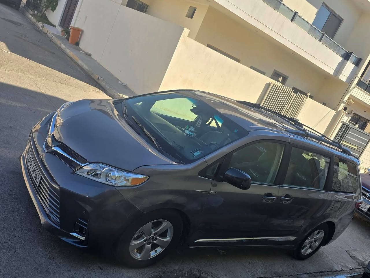 السلام عليكم تيوتا سينا ٢٠ رقم اربيل باسمي محرك جديد مشدود الهه ادامه كامله عليهه مراوس بتيوتا سينا هايبرد حته لو قطعتين او ٣ رقم شمالي اريد او للبيع ٢٢٠ وبيهه مجال


**إذا كنت صاحب هذا الإعلان وتريد حذفه لأي سبب، رجاءا أرسل رسالة إلى الدعم الفني**