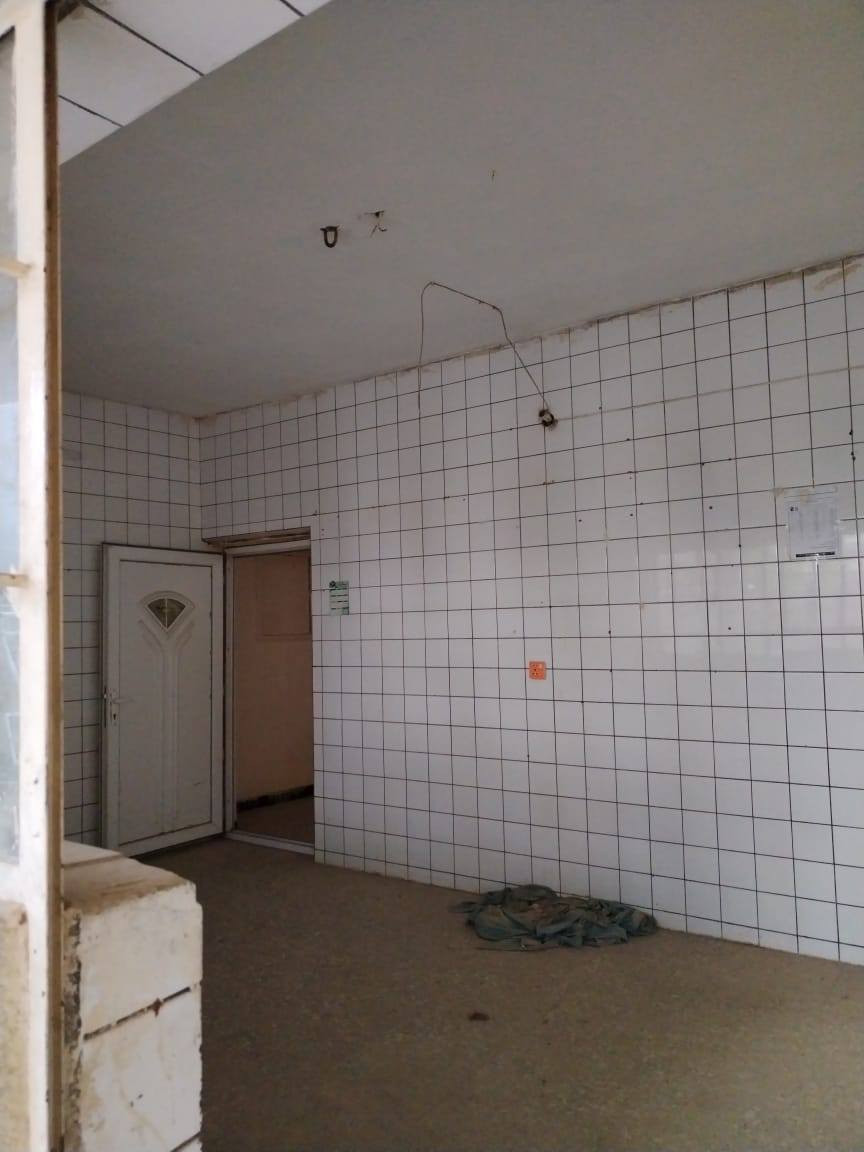 بيت للبيع🏡

مساحه 200م🏡

الواجهه 10 والنزال20🏡
________________________

يحتوي على// خدمات //وغرف نوم 2
وصاله// ومطبخ// واستقبال وصحيات// ومنور
_______________________
السعر على الخاص 
مراسله 📫صفحه(( مكتب الصادق للعقار)) 
________________________
📍الموقع 📌حي الجهاد
📍مربع النور
________________________

المراجعه ((مكتب الصادق للعقار))
📍الموقع// مكتب على الشارع التجاري
يم الكراج 
________________________

التواصل على الارقام☎️

***********واتساب📞

*********** تصل 📞
