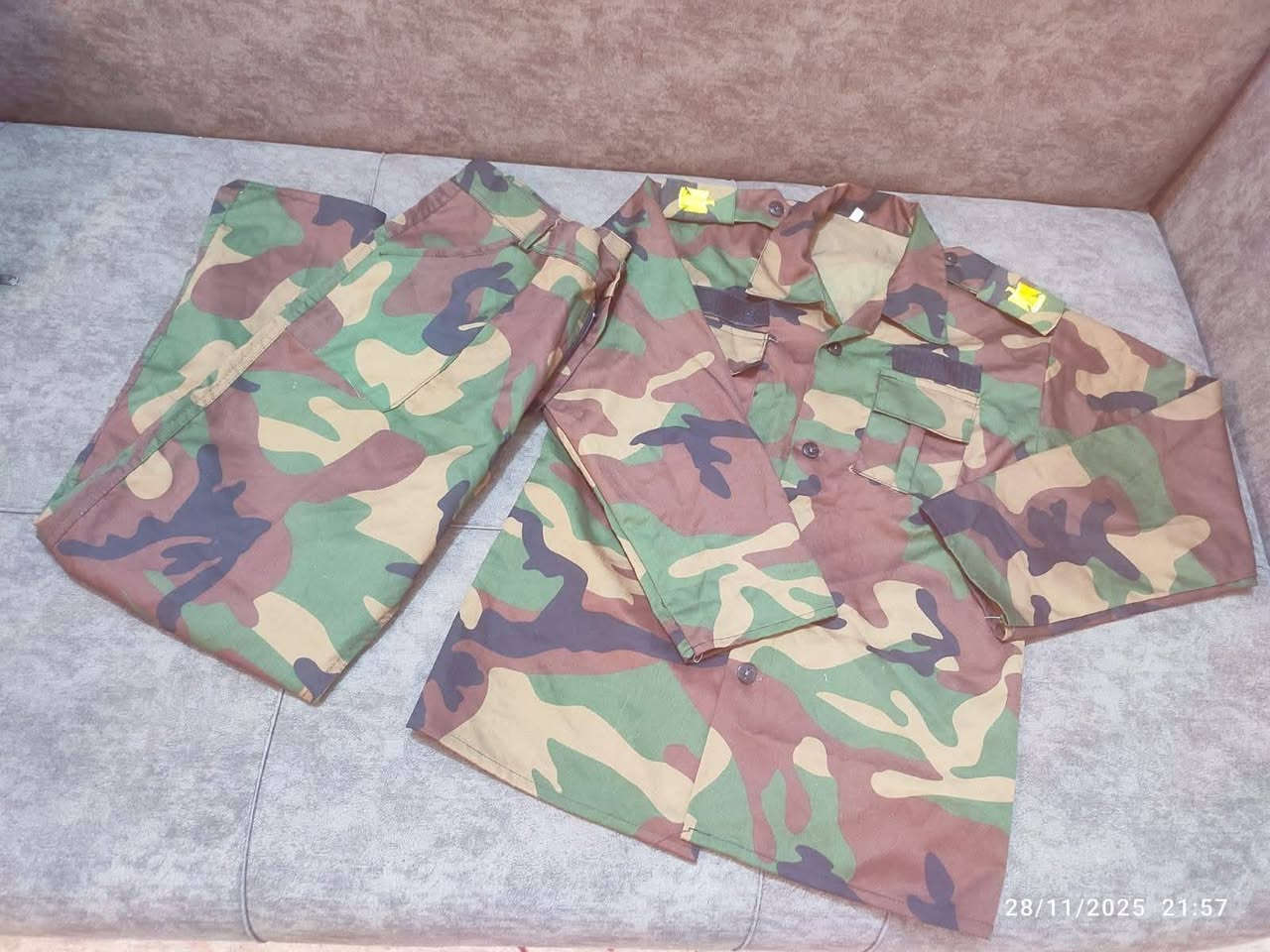 ‎البدله تلبس من ١٠ سنوات ل ١٥ سنه سعر ١٥ ولقمصله نسائيه جلد طبيعي ١٠٠% سعر ١٥‎ النجف, العراق


**إذا كنت صاحب هذا الإعلان وتريد حذفه لأي سبب، رجاءا أرسل رسالة إلى الدعم الفني**