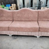 ديوان مستعمل نضيف ١٠ مقعد  للاستفسار الاتصال على الرقم التالي ٠٧٧٠٠٢٤٦...