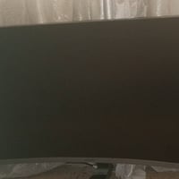 شاشة العاب الكترونية حجم 32 Hd  144hrz نضام حمايه العين  مقوسه  سرعه ا...