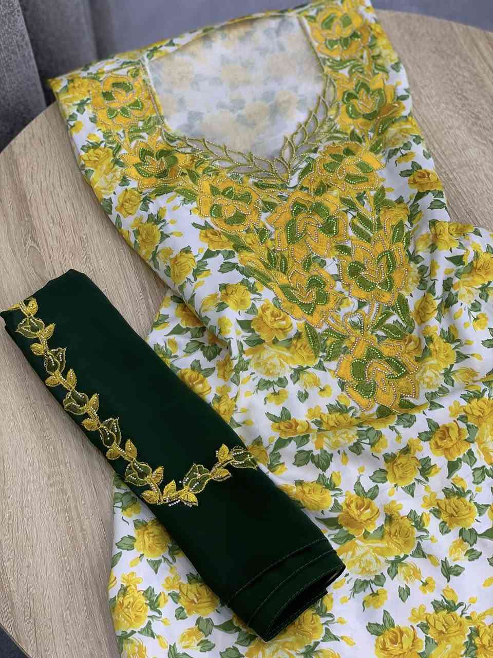 مخاویری لەچکدار / ٢٥ هەزار✨🎀
بۆ بینینی بابەتی زیاتر سەردانی پەیجی انستاگرام بکەن📥

https://www.instagram.com/gona_boutique?igsh=MTA5bnZsZ2hka3d6eQ%3D%3D&utm_source=qr


**إذا كنت صاحب هذا الإعلان وتريد حذفه لأي سبب، رجاءا أرسل رسالة إلى الدعم الفني**