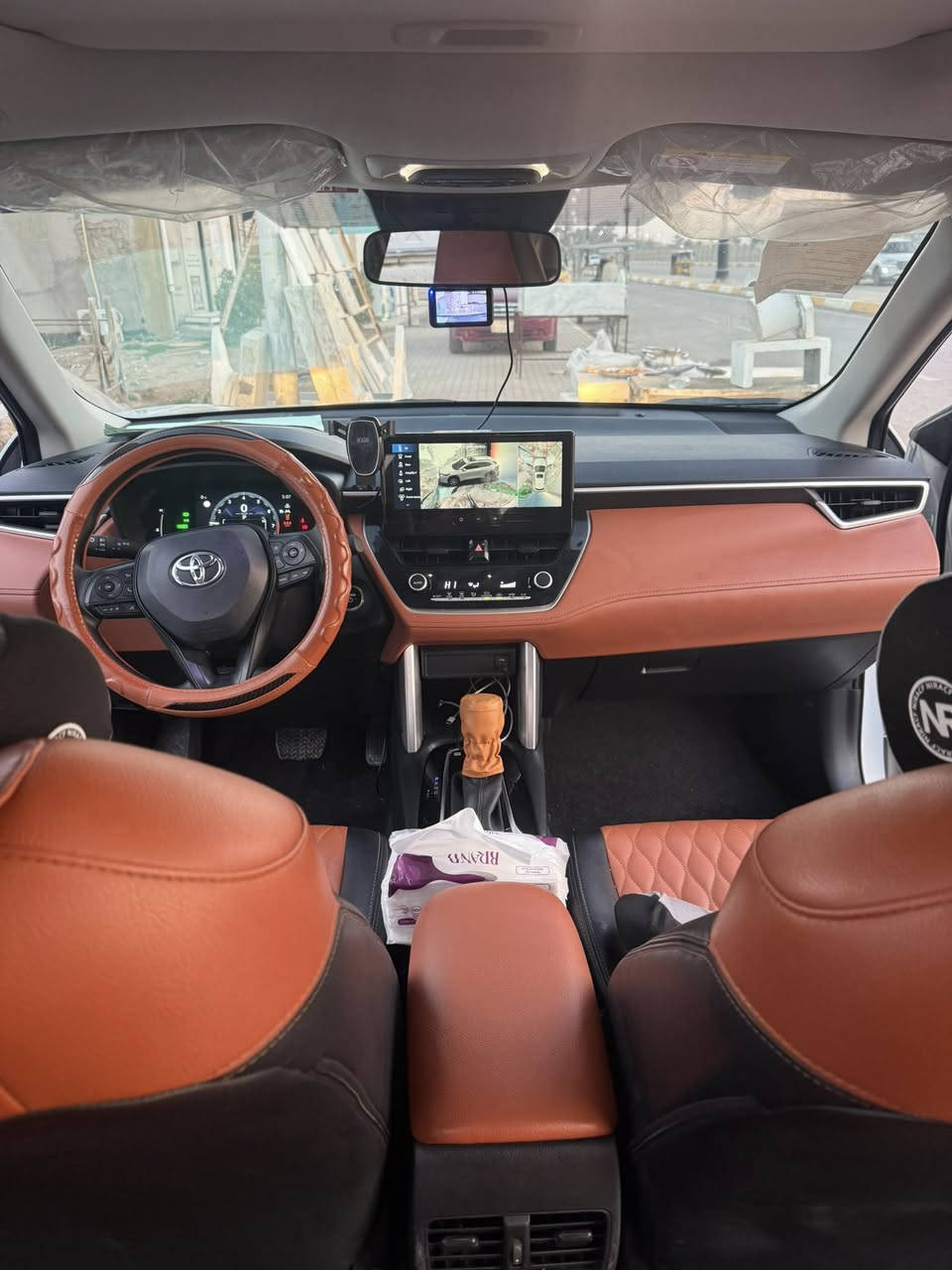 كروس هايبرد 2025
ماشيه 10 الاف رقم بغداد كفاله عامه 
4 كامرات 360
مقاعد جلد + مقعد السايق كهرباء 
اوتو هولد +سايد بريك دكمه
تحديد مسار +مانع تصادم 
قياده ذاتيه 
مانع تزحلق 
دخول ذكي + تشغيل بصمه 
فتحه + قطعتين تبريد 
***********
