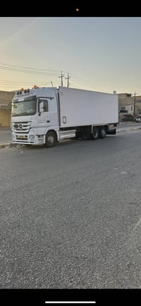 سيارة • موديل ٢٠٠٥