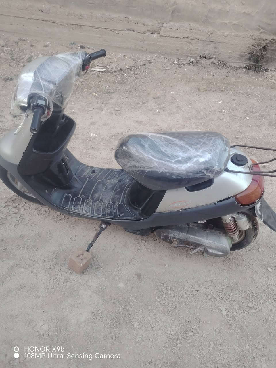 السلام عليكم
دراجه بطه 2003 مكفول شاصي
ومكينه حلوه شلعه قويه
الدراجه حلوه ونظيفه
كهربائيات شغاله
هندر واحد تشتغل
السعر 140 وبيها مجال بسيط
***********
