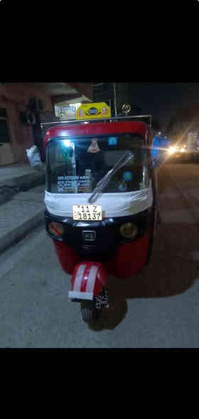 سلام عليكم تكتك١٨ رقم وسنويه تحويل ثاني يوم مصبوغه جماليه مكينه خير من الله كهربائيات كلها شغاله تراي حلو السعر4400 مكاني بغداد هاتف***********
