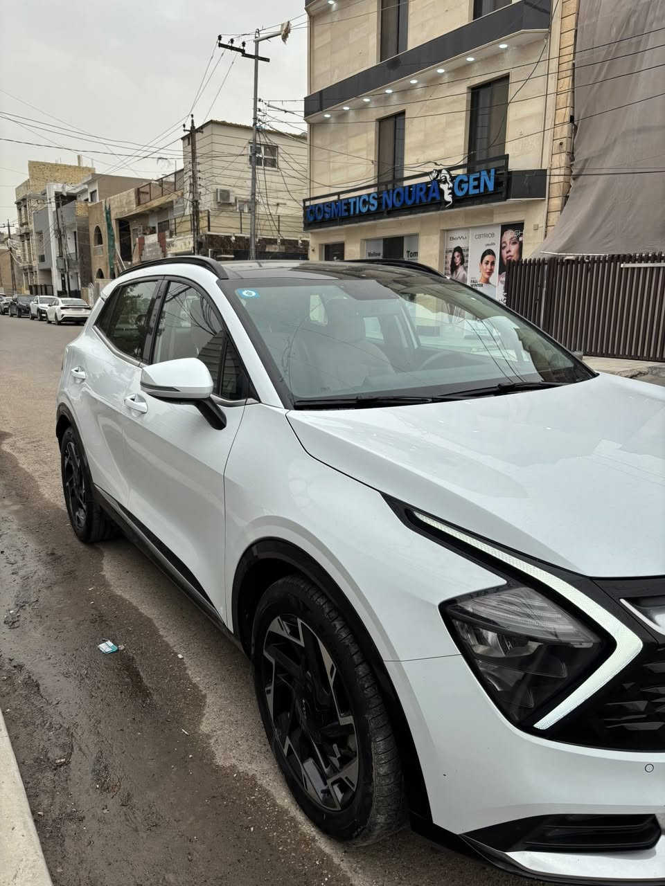 سلام عليكم
سبورتج موديل 2024 

السياره داخل الضمان دوليه ام الضمان 5 سنوات او 100 الف كليو متر 

ماشية 54 الف كيلو حقيقي 

مكفولة كفالة عامة 

من الصبغ والبارد والتبديل والشخط 

رقم بغداد الجديد وتحويل مباشر 

ويل كب حجم 19 المرغوب 

فول مواصفات 1/1

بنوراما وبصمة تشغيل وبصمة ابواب 

سبير منازل 

تشغيل عن بعد 

كراسي اثنين كهرباء 

جنطة كهرباء 

كشنات قماش 

تدفئة كشنات وستيرن 

محرك 2000 دوش 

كير ومكينة وحدادية كفالة 

اربع وضعيات قيادة وقطعتين تبريد 

وبقية المواصفات المعروفة 

مكان السيارة بغداد الكرخ 

السعر 235 وبيها مجال للشراي 

للاتصال // ‭0790 138 3899‬
