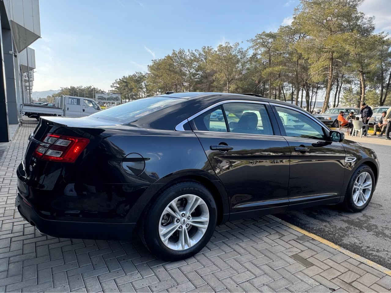 ford tauros 2013
niva 
sel 
سلاید 
بێ بۆیاخ 
تەنها ٢ پەلە ساردی هەیە
شاشە گەورە 
گیر و مەکینە نەکراوەتەوە 
*********** السليمانية, العراق
