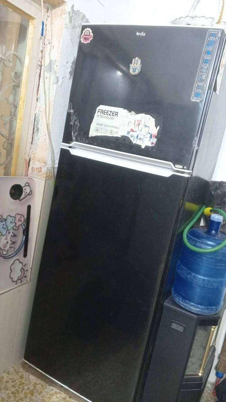 السلام عليكم ثلاجه للبيع السعر 325 جديده بيه ضمان سنتين غساله اوتماتيك ١١ كيلو سامسونك السعر 175 طباخ ابو الخمسه اخو الجديد السعر225 كاونتر تلاث قطع نظيف نظيف السعر 225 المكان بغداد شراي يجي خاص


**إذا كنت صاحب هذا الإعلان وتريد حذفه لأي سبب، رجاءا أرسل رسالة إلى الدعم الفني**
