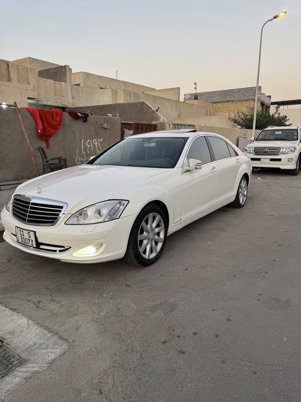 للبيع وارشدي 2007وارد يابان سيارة كارتون ماشية 100الف رقم بغداد 550للبيع او مراوس السعر210مكاني بصرة الاستفسار على رقم***********
