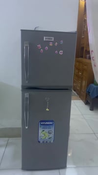 ثلاجه صغيرة • للغرف • نضيفه