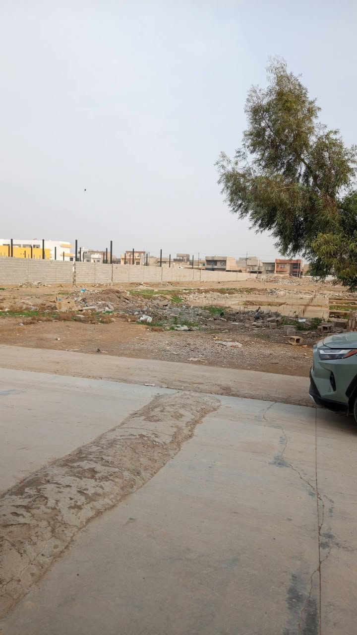 دار للبيع طابو صرف 
المساحة 200مترطابق واحد 
_______________________
العنوان حي العسكري خلف جامع سداد مقابل حديقة 
سعر 145مع مجال 
_____________________
للستفسار اتصل على أرقام 
***********
__________________________
اوزيارة المكتب كركوك حي الاسرى مفقودين مقابل مطعم روما 
بادارة أبو مصطفى
