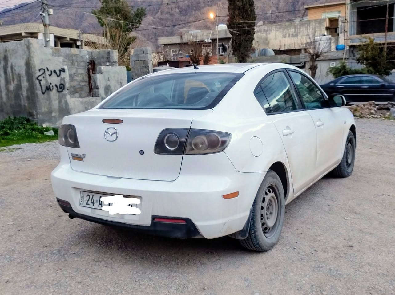 مازدا زووم3 2007
گیڕو مە کینە وتەحویل بە شە رت 
گیڕ تۆماتیك 
هەزەی تازە یە سە نەوی نوێ تا 2031
بە ناوی خۆمە و پێش و پشتی کە پسە.
ژ . م /*********** ڤایبە ر وە تس ئاپ
