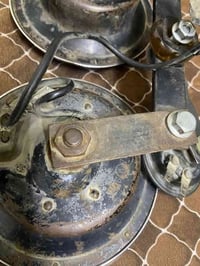 هورنات • أصليه • بياع شهداء