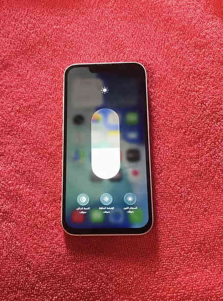 سلام عليكم 
ايفون 13 عادي نضافه 100 ستخدام قليل ذاكره 128 وبطاريه 91 شاشه مبدل فقط الجهاز مفتوح تخطي سيم كارت ما يشتغل اما باقي الجهاز كله شغال فيس ايدي صوت كامره كله كله شغال السعر 225 وبي مجال المكان بغداد فلكه حي النصر ***********
