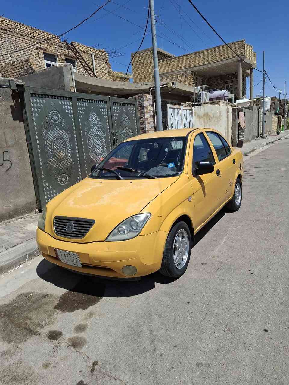 السلام عليكم طيبه ٢٠١٧
جديده مامشتغله تكسي مكفوله من الصبغ والحادث فقط كخه خفيفه بالباب الخلفي ومعمره 

رقم واسط مشروع وطني سنويه ٢٠٢٨ اصفره الك هيئه بتاريخ اليوم 43 وبيه مجال 

***********

