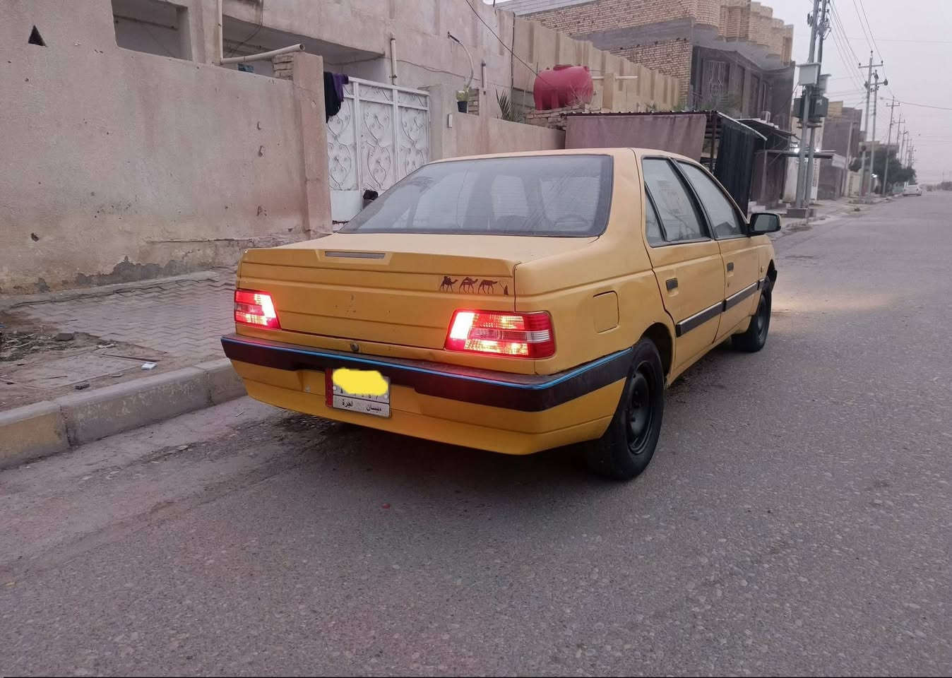 ياالله السلام عليكم 
بيجو 405 موديل 2012 سياره حلوه مكينه بدايه خيط كير جديد حداديه جديده سنويه 2027 مصفره هيئه وغرامات سعره 28 وبيه مجال كلش قليل مكان السياره ميسان المجر الكبير تفاصيل اكثر ***********
