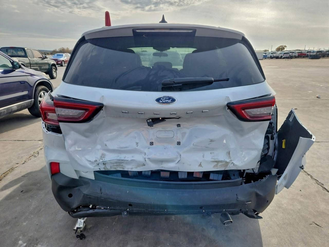 2025FORD ESCAPE  ST LINE
426mi 

واصل الحره مكينه 1500 

3سلندر

الي عنده كتّاب شهداء تفيده سعر مناسب 

***********

***********☎️☎️☎️
