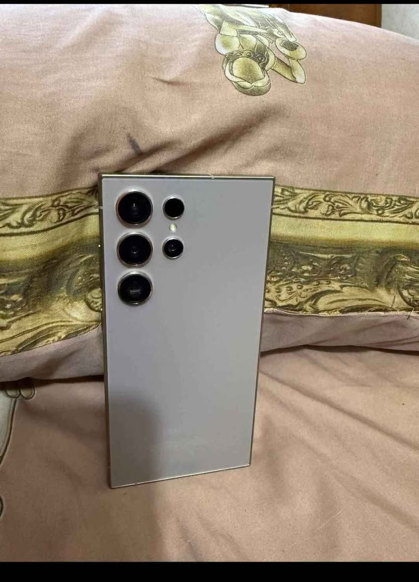 للبيع او مراوس ب 15او16
S24الترا 
جهاز شخط ما بيه نضيف حيل غراضه كامله كرتونه +كفرات عدد٣
ذاكرته256دبل خط شرق اوسط شرط تفحصه يل تاخذه جهاز حيل نضيف بمعنى الكلمه 
لون مميز التيتانيون 
سعر930او مراوس 
مكاني بغداد ابو غريب بغداد, العراق


**إذا كنت صاحب هذا الإعلان وتريد حذفه لأي سبب، رجاءا أرسل رسالة إلى الدعم الفني**