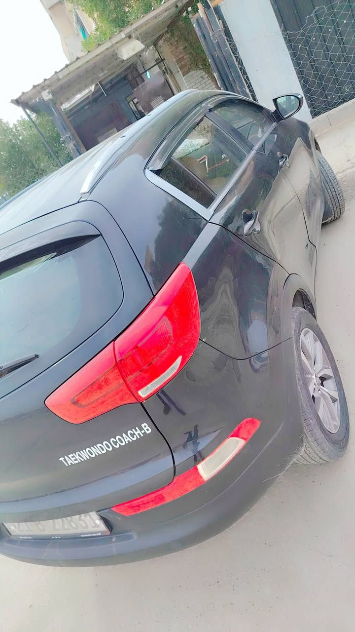 سلام عليكم ورحمة الله وبركاته سبورتج موديل 2015 خليجي بيهة هذني كم قطعه والي شراي يجي يفحص سونار تحياتي والي يحب يتصل هذا الرقم *********** والسعر 133 وبيهة مجال قليل
