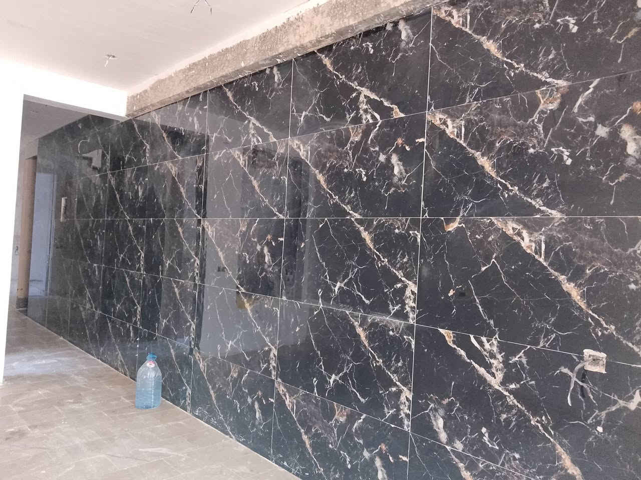 سلام عليكم خلفة تطبيك كافة السيراميك جدران ارضيات 

كاشي مرمر بورسلين بايات درج عمل لوح بورسلين ترميم 

بيوت لتزام بل عمل سعر مناسب مكاني بغداد ***********
