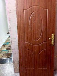 باب حديد • باب خشب • 2 قطع