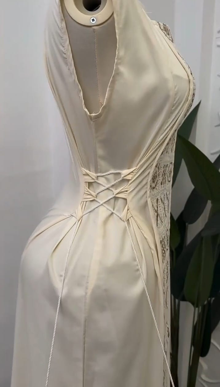 🌹بسم الله الرحمن الرحيم 🌹

آن هہ‌‏ذآ لرزقنآ مـآ لهہ‌‏ مـن نفاد💎 

قطعه مميزه وفخمة بشت وبينصل قطعتين شغل يدوي ترند الموسم كوالتي جداً عالي😍
 
القياسات :38-40-42-44-46-48 

كوالتي عالي الجودة شرط الفحص بوجود المندوب 

#فستان #رمضاني #ملابس #اكسبلور #
#ملابس #نسائيه #احدث #الموديلات #


**إذا كنت صاحب هذا الإعلان وتريد حذفه لأي سبب، رجاءا أرسل رسالة إلى الدعم الفني**