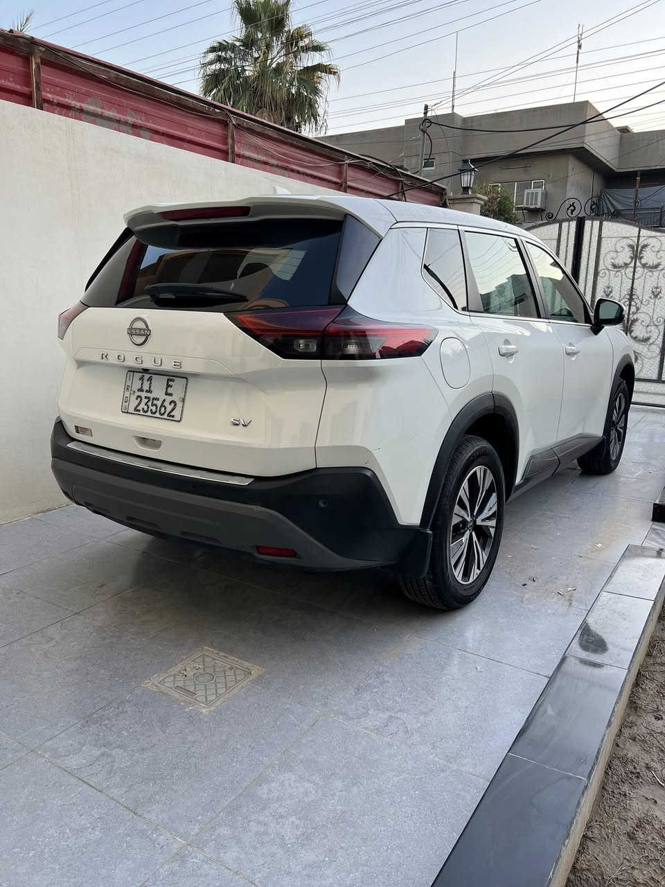 سلام عليكم نيسان روج موديل 23 وارد امريكي بجم كبس حياه سعيده بلنيسان ماشيه 23 الف بيها بابين صبغ سياره جدديه لوك سنت مابيها مصرف وعلى ايدي 
رقم بغداد بسمي فئه sv
بصمه 
تشغيل عن بعد
تحديدمسار
حساس خلفي
رادارامامي 
رادارخلفي 
رادارجوانب 
اقتصاديه بلوقودوبلطرق الخارجيه نشطه جدآالسعر165 بلاش ولله لهيج نضافه وحادث موبجم للستفساراكثر***********
