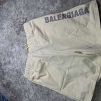 شورتات • شورت • ملابس داخلية • شروة • ملابس