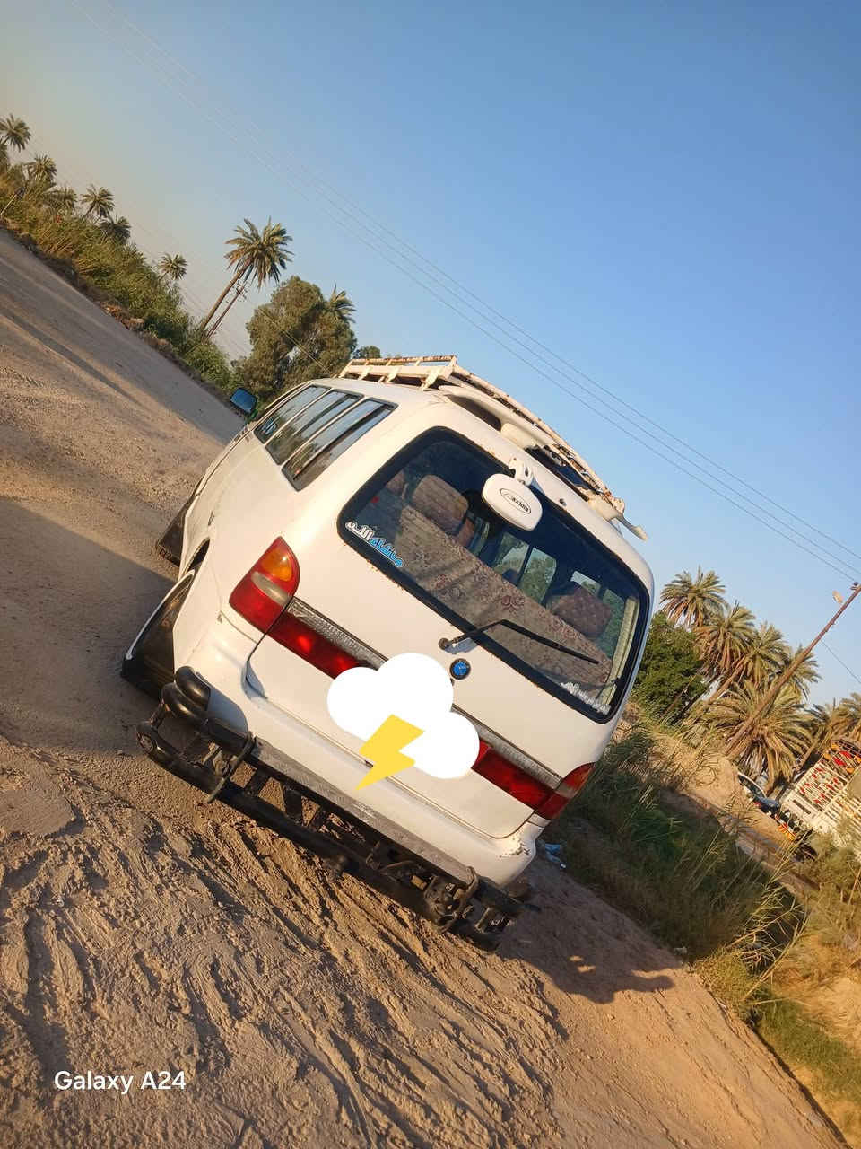 سلام عليكم للبيع شبوط
موديل 2001 رقم بغداد انكليزي الجديد  باسمي

هزة غير نافذة 
***********
