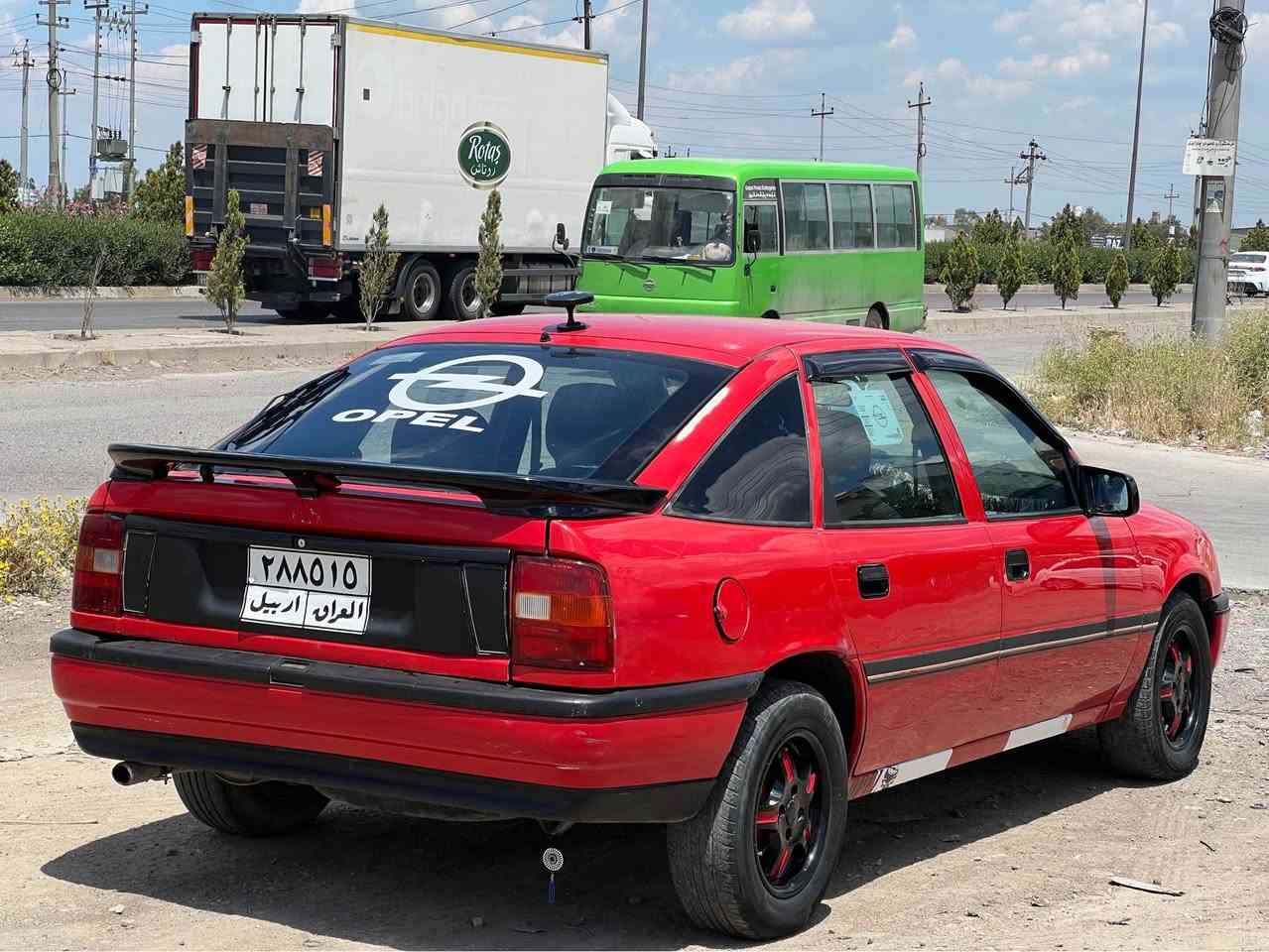 أوبل فكترا  موديل 1991 بدون اي دعم او صبغ او مكينا كير 
طكم كلو شرط حجم 18 وكاله تحويل شرط سعر 33 او مجال عنوان أربيل كلك خبات مكلف بل نشر اتصل عل رقم ***********📲 أربيل, العراق
