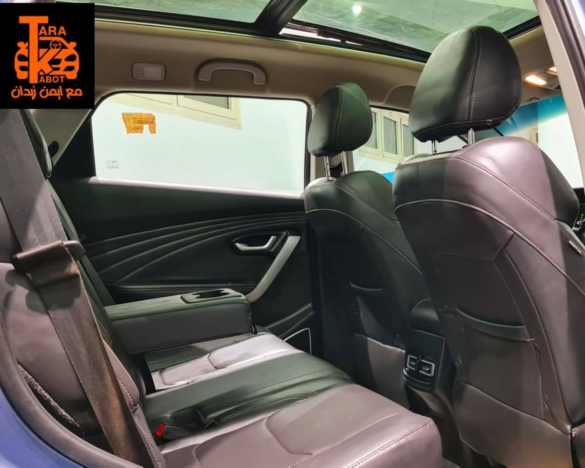 جيتور X70 // موديل 2022 //
 🔵 7 Seats 🔵 ٧ مقاعد 🔴
⚫️ Luxury // أعلى فئة اللون السماوي 👌
🌟السيارة بحالة ممتازة 👌 بدون خربووش 🌟       
     
🔴 All Fabric ✅️👌 //  Light Blue 🔵
ماتور 1,500 سي سي// تربوووو 🕶️
بفتيس اوتوماتيك اعتيادي ايسن ياباني من 8 سرعات 😎- 
 يولدان 147 حصان
 وعزم دوران قدره 210 نيوتن / متر 🔵👌

⚫️ عداد 100 الف كم 👌
صيانات منتظمة بالكامل 👌

🔴 فابريكا بالكامل حرفيآ👍
🔵 بدون أي حكات أو خرابيش نهائيآ 👌

🔴السيارة لا تحتاج إلى أي مصاريف نهائيآ...
(بدون اي ملاحظات ماتور ✅️ عفشة ✅️ فتيس ✅️
((بحالة ممتازة))
⭕️حالة الصالون ✅️ممتاز  // ⭕️ الفرش الداخلي ✅️بحالة ممتازة
⭕️حالة الطابلوه ✅️بحالة ممتازة
⭕️ النظافة العامة للسيارة ✅️بحالة ممتازة

🔵زجاج جانبي وخلفي ملون👌
💳 رخصة شهرين 👌
🔵 المعاينة // التجمع الأول - القاهرة 🔴👌 القاهرة, مصر


**إذا كنت صاحب هذا الإعلان وتريد حذفه لأي سبب، رجاءا أرسل رسالة إلى الدعم الفني**