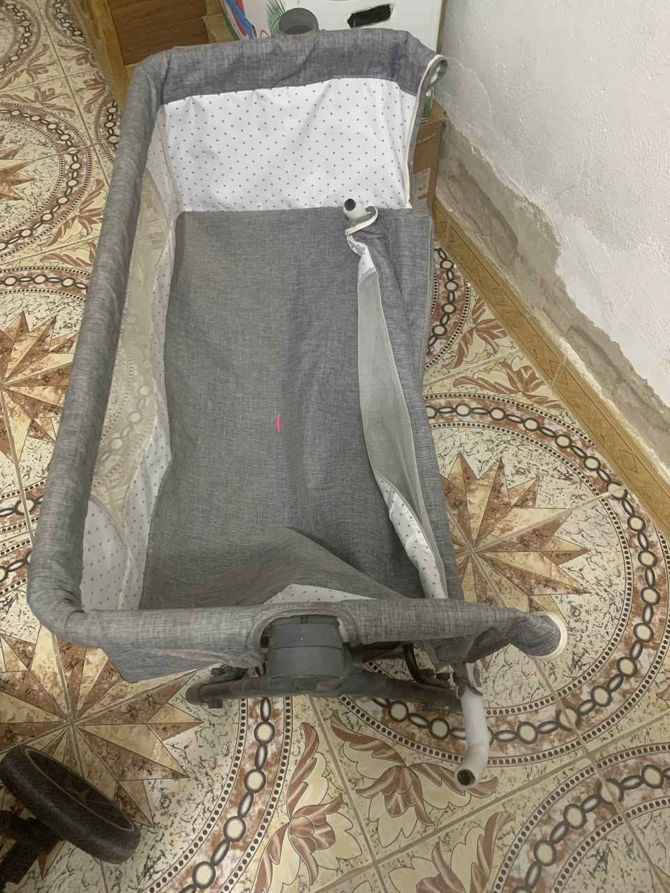 سلام عليكم غراض للبيع استخدام. قليل وعندي توصيل مكاني الحسينيةً


**إذا كنت صاحب هذا الإعلان وتريد حذفه لأي سبب، رجاءا أرسل رسالة إلى الدعم الفني**