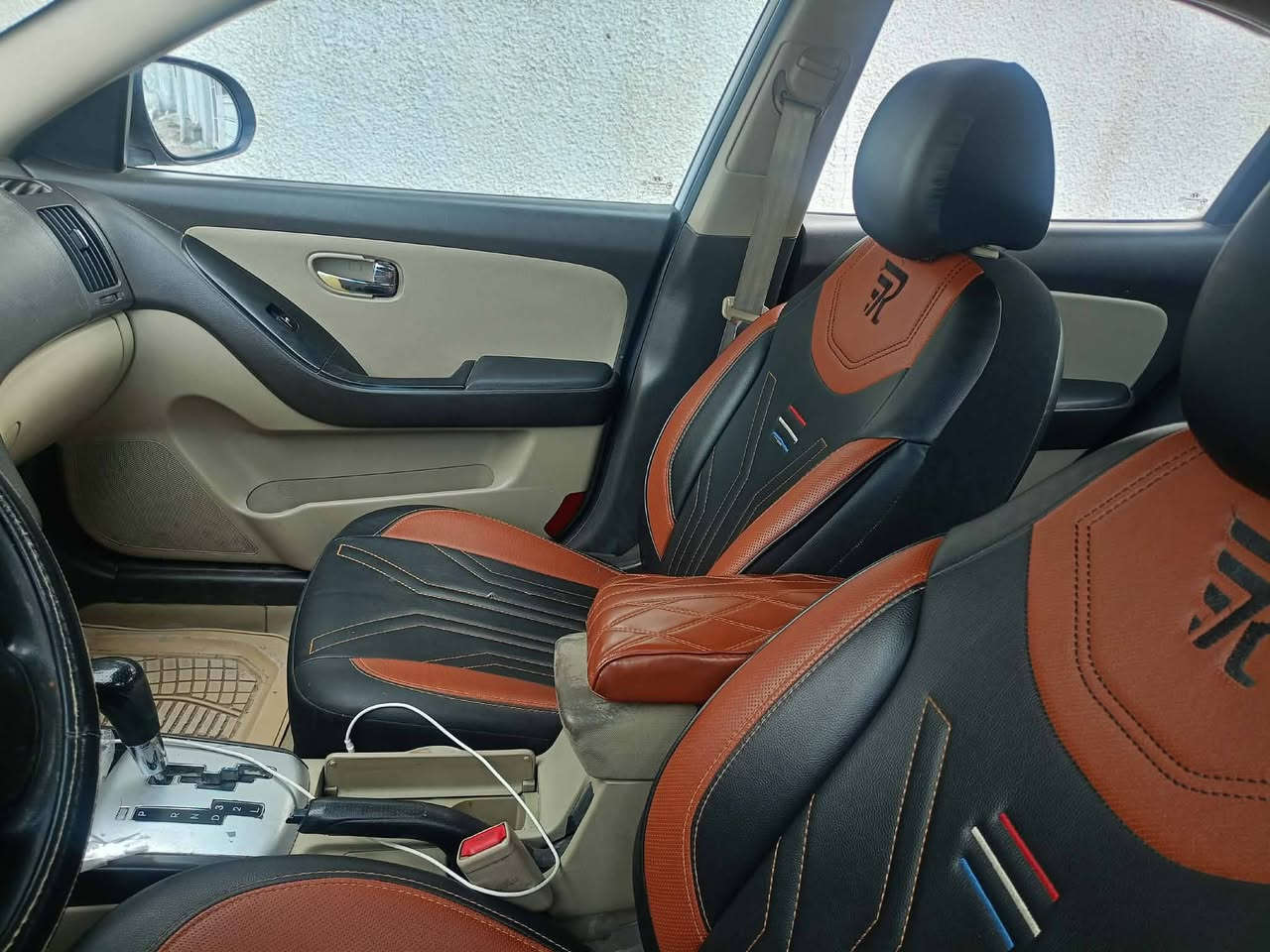 السلام عليكم النترا موديل 11 خليجيه السياره رقم سليمانيه سنويه ل 27 هزه وبراد جديد
سياره كفاله عامه عدا بارد قليل جدا كير مكينه تبريد مكفولات السعر  122 وبي مجال بسيط مكانها ديالى المقدادية 
اتصال ***********
