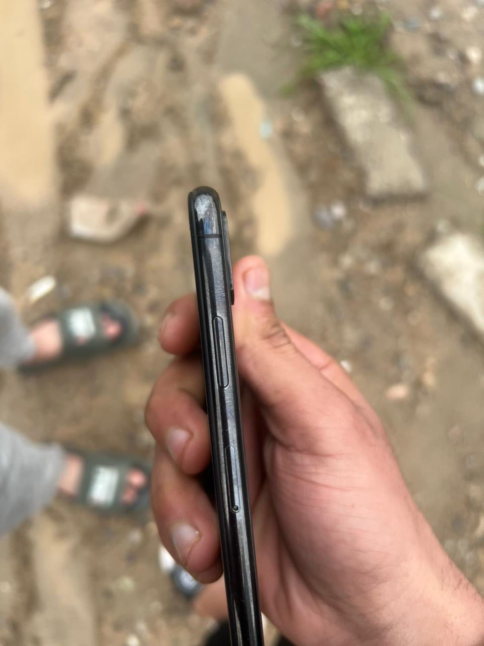 ايفون اكس عادي ذاكره ٦٤جهاز نضيف حيل للبيع اومراوس ٠٧٧٦ ٨٩٧ ٠٣٣٢
