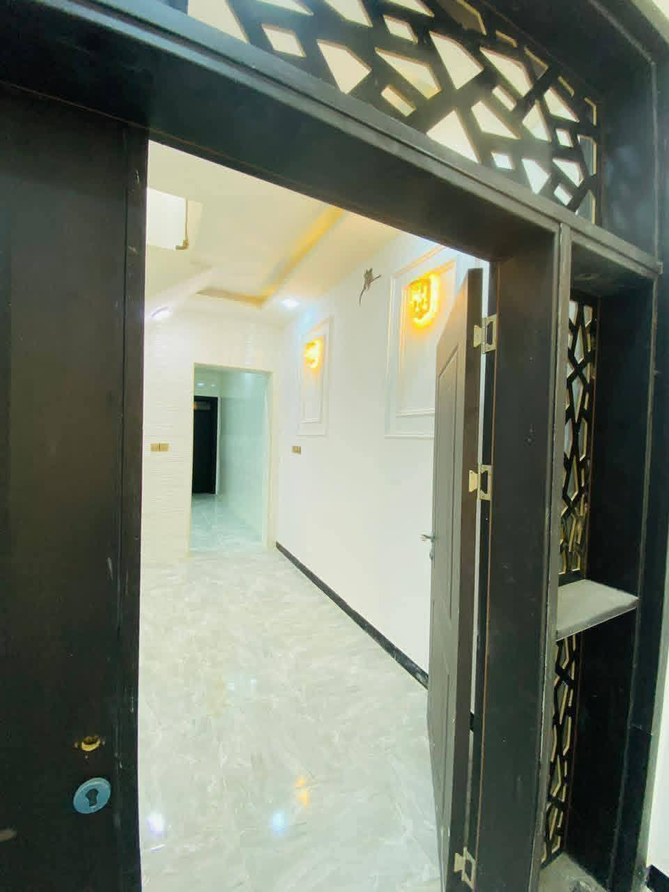 وتساب ***********
عنوانه المكتب مقابل قريه الغدير عمود262 مكتب النور للعقار 
#__مساحه_لبيت_100متر_مربعه 
#_ 
#بيت_طابو_زراعي_سند25
سعره 41عرض شارع 18متر فول خدمات 

بناء حديث غير مسكون
بناء ممتاز جدا  عنوان  لبيت النجف 
#مقابل_ملحق_قرية_الغدير_مباشر 
يحتوي لبيت على+ غرفه1+صاله/ستقبال  +مطبخ  +صحيات بلداخل +
***********وتساب
