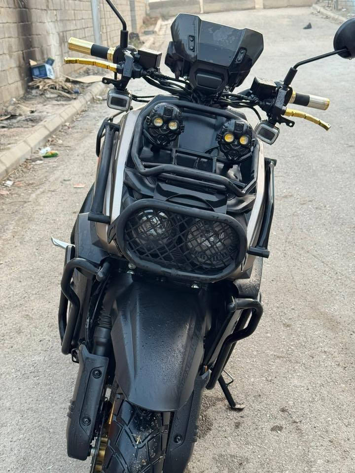 السلام عليكم 

من رخصة الآدمن 

دراجة سكنس موديل 2025 للبيع 

دراجة كفالة عامة اخت الوكيل 

وكيلها مجمع البركة

عليها اضافات لايت زنون 

ولايتات اضافية 

ستاند موبايل 

  العماره فلكت القاضي 

الاستفسار على هذا الرقم 

***********
 السعر 1.250 قفل
