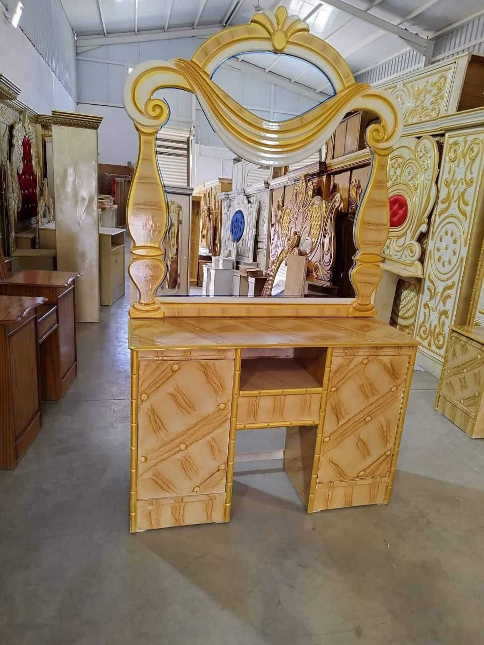 ‎تقدم لكم
 ❤️شركة اليســــــــر♕ للاثاث❤️ 

‌‎💥عروووووض خااااصة جديده كما عودناكم 💥.

😎نحن صنّاع الثقه 💪🏻
‌‎شعارنا الجوده 💯

غرفة اخشاب ((صبغ حراري)
خارج ٤ملم mdf
داخل معاكس طبيعي ٣ملم
ارتفاع الكنتور مترين و١٥سم 
طول الكنتور ٣ امتار و١٥ سم
جرباية وتاجهه وميز ٢ جانبي 
زاوية ارتفاع مترين عرض ٨٠
وميز بلازمه  
وميز مراية ارتفاع مترين عرض ١٢٠
وكنتور ٦ باب

‌‎الشد 🛠🛠والنقل 🚛🚛مجااانا داخل مناطق بغداد.

‌‎يوجد توصيل لجميع  المحافظات 🚚


**إذا كنت صاحب هذا الإعلان وتريد حذفه لأي سبب، رجاءا أرسل رسالة إلى الدعم الفني**