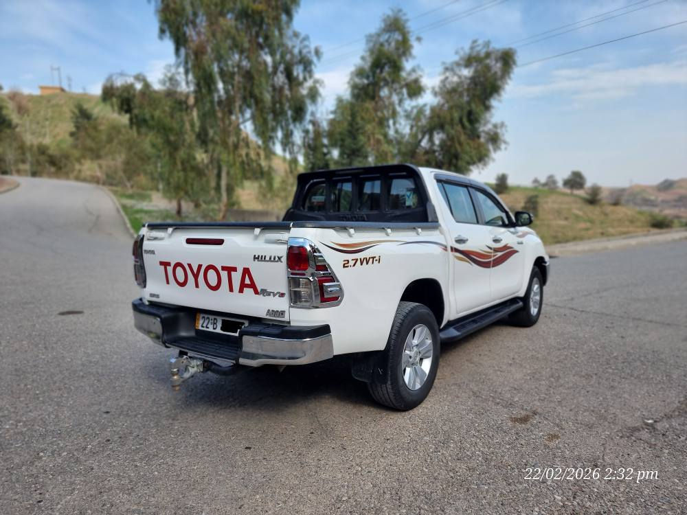 تویوتا هایلۆکس دەبل ئەکسل مودیل 2019
سفری شەریکەی جیهان گێر ئۆتۆماتیک
هەردوو کوشن تەبرید حاسە فۆرمیکا ویل کەپ
سەیارکە یەک دینار مەسروفی تیا نیە 
گێرو مەکینە بە شەرت نەکراوەتەوە
سەنەوی نوێیە تا 2029
چوار تایەی لۆکی لە ژێرە
دوو تعدیلی هەیە لە گەل بستێک کارت
ما باقی هەموو گیانی بە شەرت
هەر ٣ سویچی بیلادی ماوە
تحویل غرامە بە شەرت 
***********
*********** كويسينجاك, أربيل
