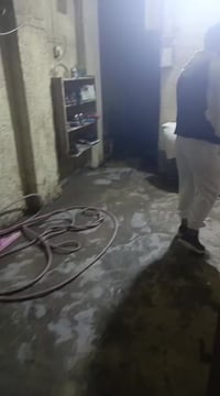 بيت رهنيه مساحه 90 متر يحتوي على طرمه وصاله ومطبخ وصحيات وغرفه وطابق ث...