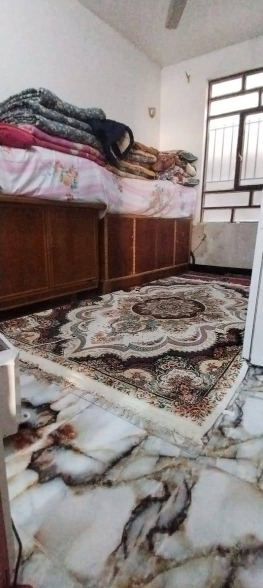 بسم الله وعلى بركة بيت 150 متر مال جناي شغل درجه اولى موقع جيد ومميز 150 متر طابقين معزول يرهم للسكن ويرهم للاستثمار العقاري السعر 88 مليون قابل للتفاوض مع صاحب العقار سامراء دوانم المعمل للاستفسار مراجعة مكتب الياقوت للعقار ***********
