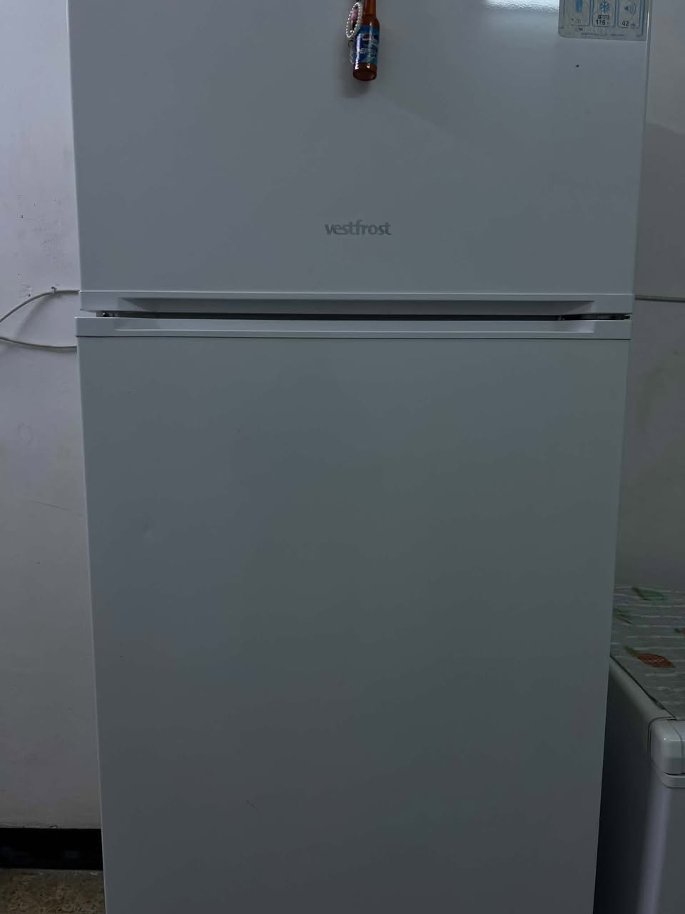 ثلاجه جديده قدم ٢٠ بس عائله جبيره لأن هما يريدون يشترون أكبر منها سعرها ٣٥٠ وبيها مجال


**إذا كنت صاحب هذا الإعلان وتريد حذفه لأي سبب، رجاءا أرسل رسالة إلى الدعم الفني**