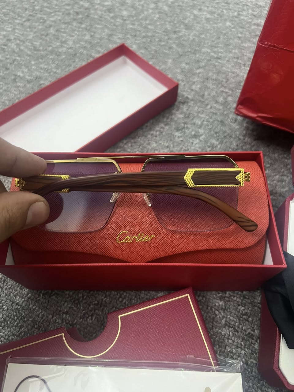 بكج كاريكتر  فد شي يخبل واصلي ونوادر يتكون من ساعة ونظارة
الساعة سعرهة ٨٥ الف 
والنظارة ب١٥
اول تم ١٠٠ وبالعافية


**إذا كنت صاحب هذا الإعلان وتريد حذفه لأي سبب، رجاءا أرسل رسالة إلى الدعم الفني**