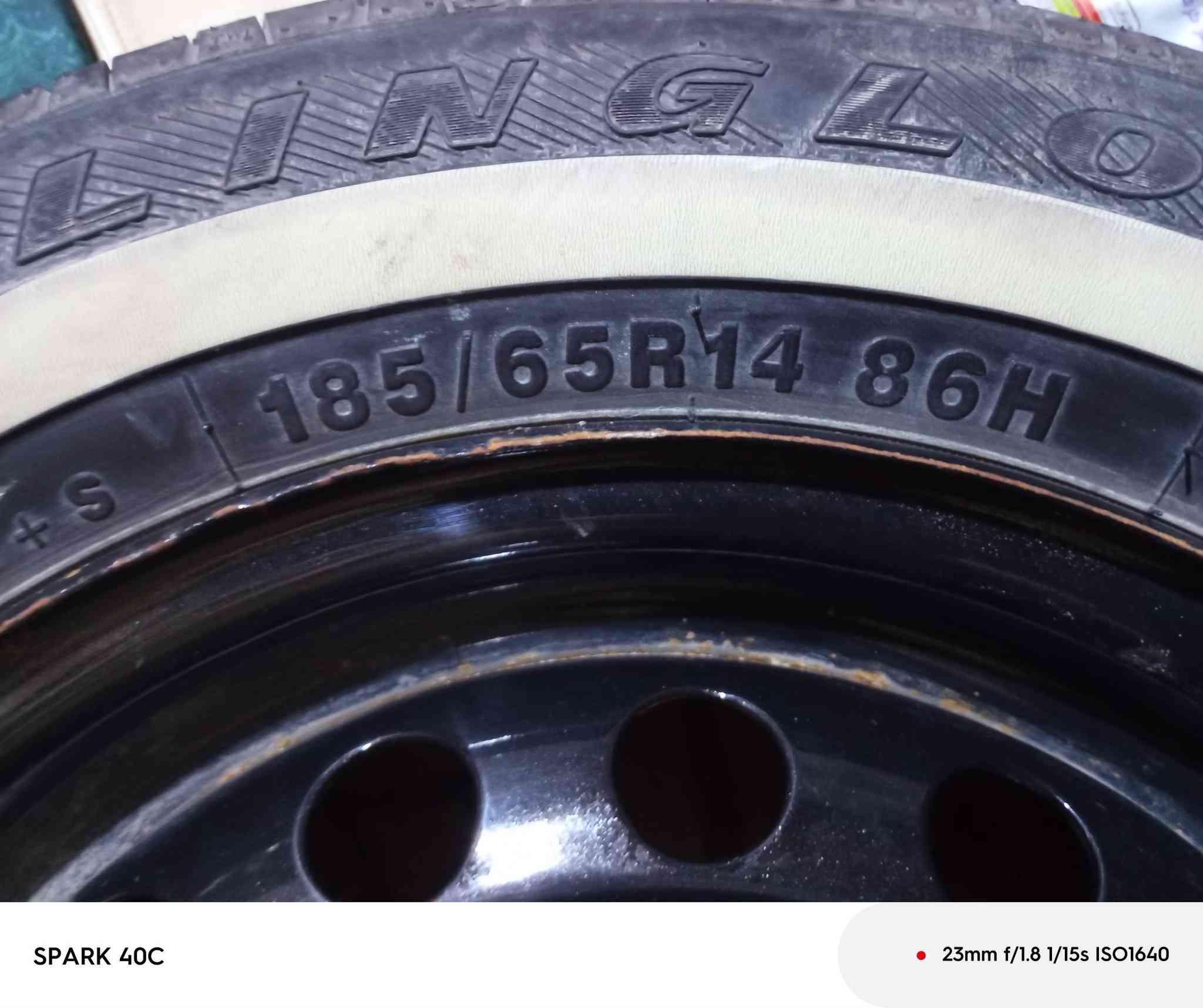 سلام عليكم
لبيع تايرات ورنكات مال اكسنت 
صلهن شهرين من شهدهن 
سعر 250 وبيهن مجال
***********
