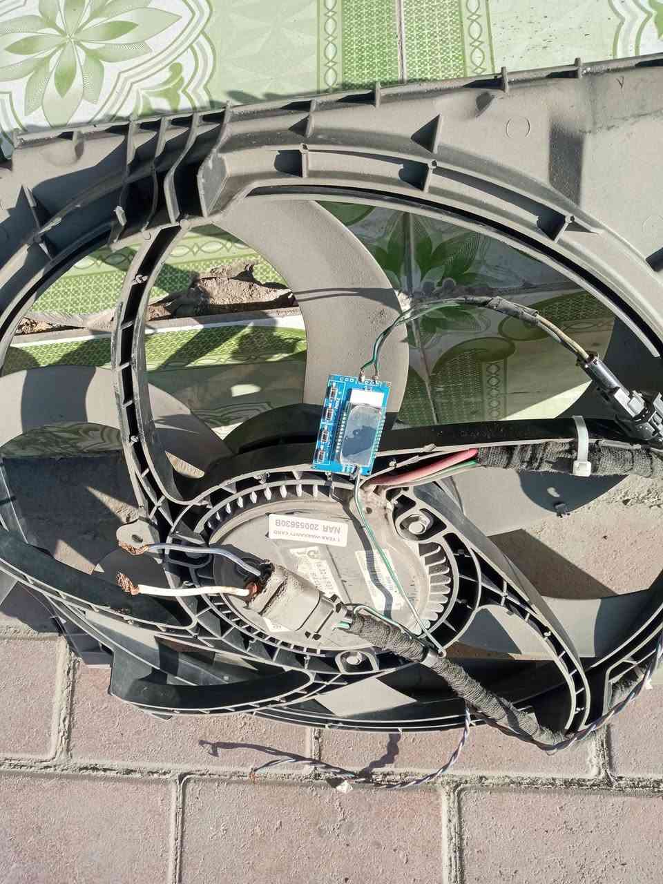 السلام عليكم
من رخصة الادمن
مروحة BMWعاصفة ام العقل جيب وشد بدون تحوير 
مكاني الرمادي
الإتصال
***********
