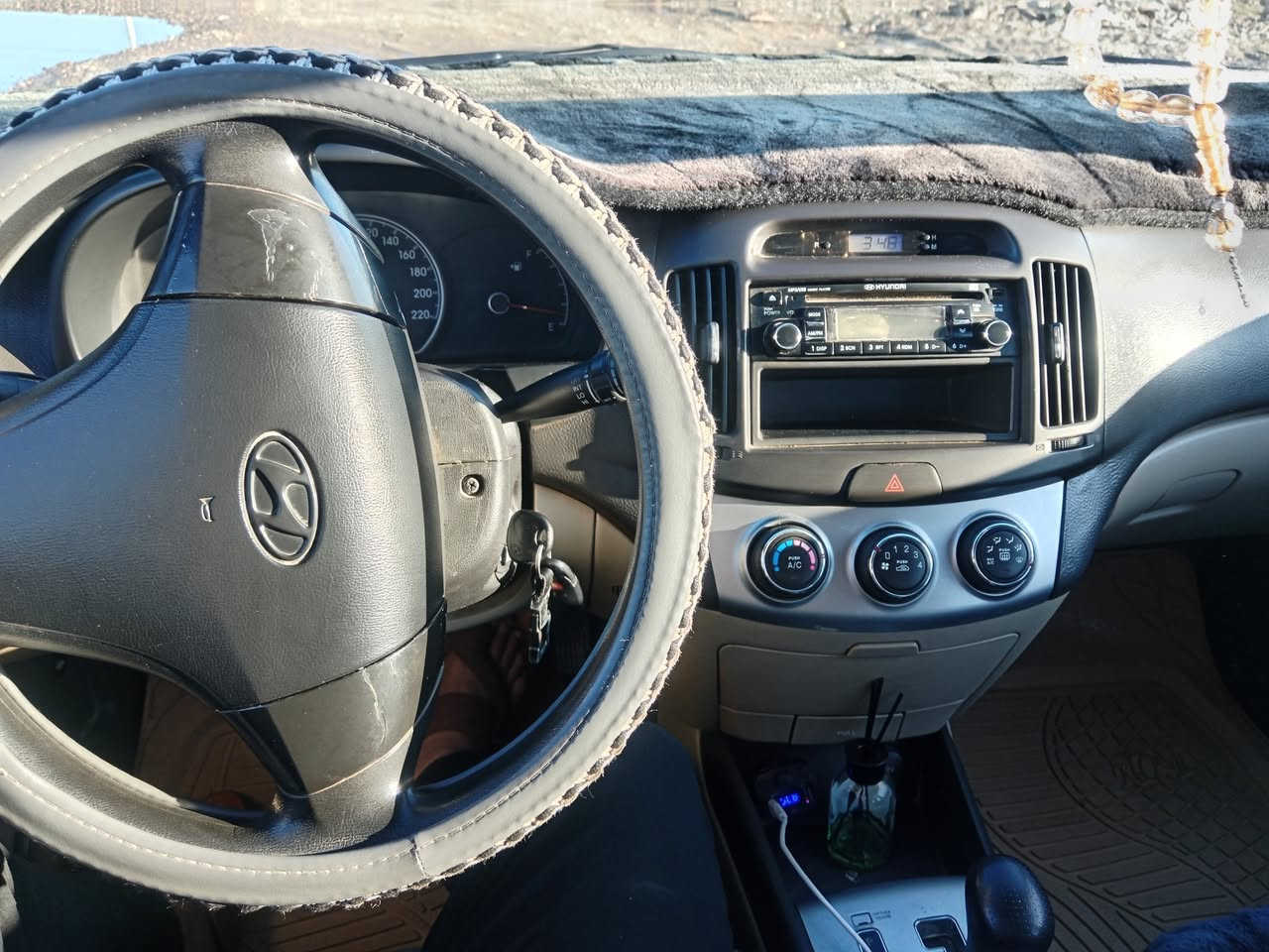 السلام عليكم ورحمة الله وبركاته
النترا   لون ابيض ثلجي   ٢٠١١  دكشن عالي رقم صلاح الدين دوولي بأسمي شرط التحويل بدون صغ بدون تبديل بيها مكانات بارد  كير محرك شرط للأستفسار 
***********
