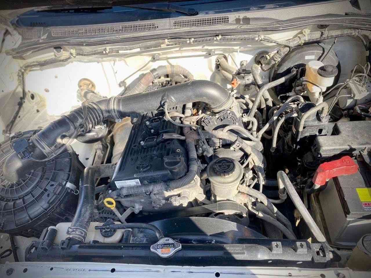 السلام عليكم …
للبيع او مراوس بيكم فقط  توتوتا هايلوكس موديل 2014 اوتماتيك رقم بغداد بسمي شخصين  شاصي 12 السياره جديده ومكفوله من كلشي عدا شبرين صبغ موضحات في الصوره مشايه 247 الف   مكان السياره بابل  السعر 208 وبيه مجال للستفسار الاتصال ع الرقم 

*********** 

***********
