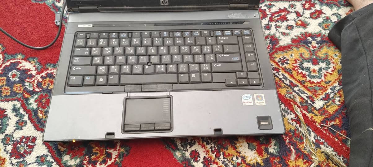 حاسبة hp
للبيع نقصها هارد بي مشكلة ماعرفلة + بطارية 
الجيل الثاني  
الرام 4 
هارد 500 
الي يريدة يقيمة وياخذه بالعافية علي رقمي *********** بي واتس اب

