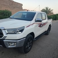 تويوتا هايلكس • بيكم • فور ويل • وارد كويتي • كير عادي • 2023 • 70 الف...