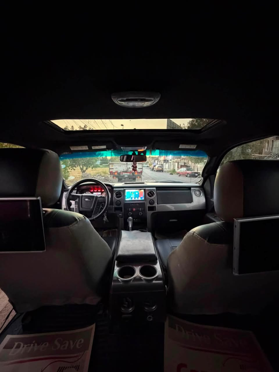فورد F150
8سلندر 5000 
مواصفات FX لفول
فتحه سقف
كير طرح
رقم مميز
سياره بلحقيقه احلى تعال شوف وتدلل
بعد بيهه هواي مواصفات
السعر 130 وبيهه مجال 

مكانهه شارع فلسطين قري نادي التركمان

***********
